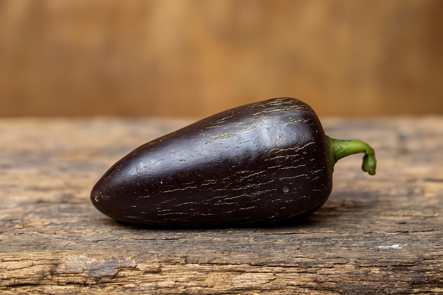 Jalapeño Azabache Chilli Seeds Authentic - From Seed to Sensation: Spring into Action with 10 Premium Quality Seeds 1 Jalapeño Azabache chilli seeds Heirloom Chilli Seeds and Rare chilli seeds South africa